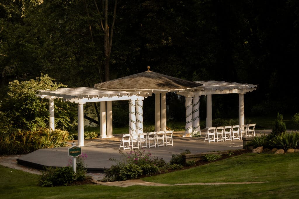 Kerrigan Wedding The English Inn Eaton Rapids MI